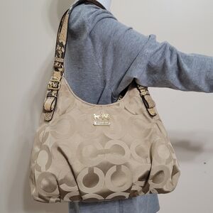 Coach Mggi Madison Of Art Singnature  with Snake-Print Straps